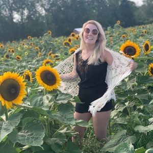 Meet your Posher, Sidney